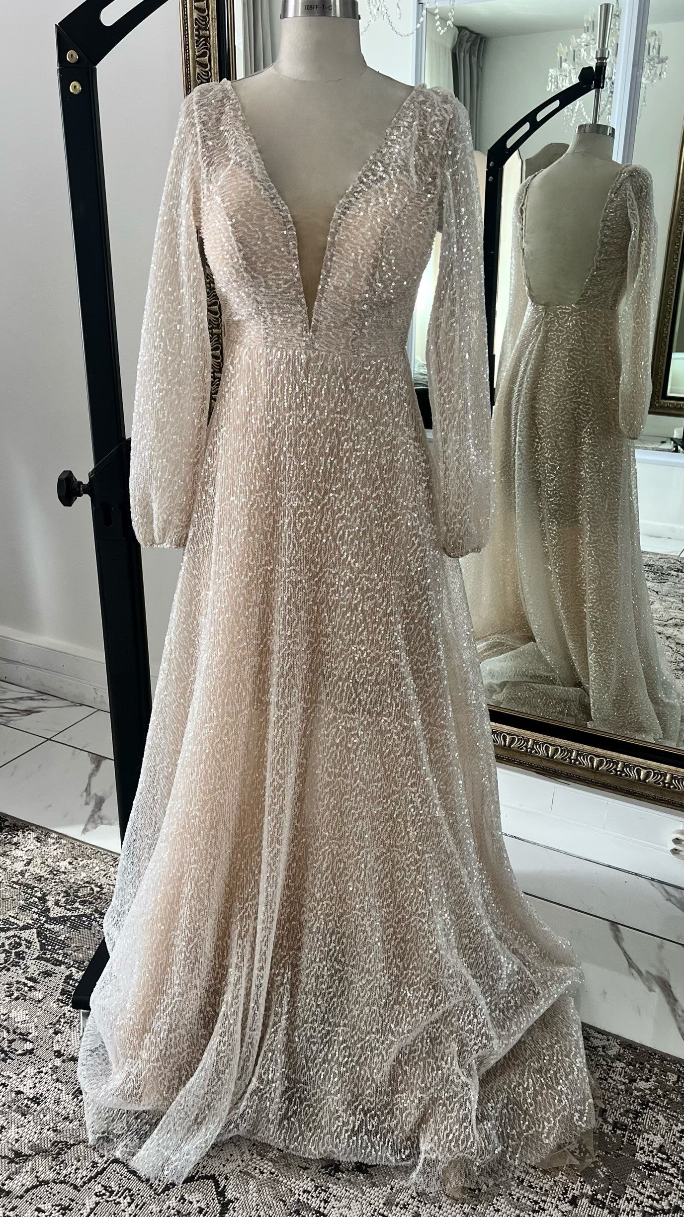 CODE 4002: Size 8/10