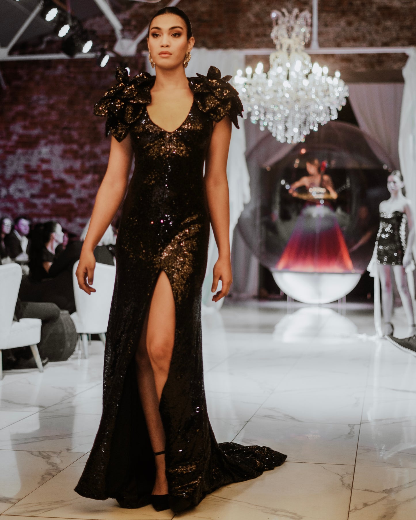 CODE 4124: Size 10