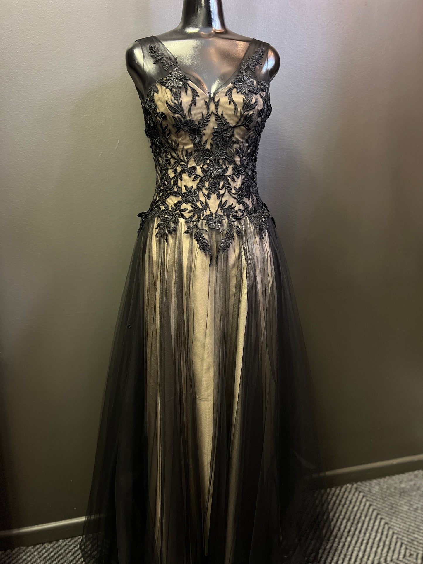 CODE 4108: Size 10