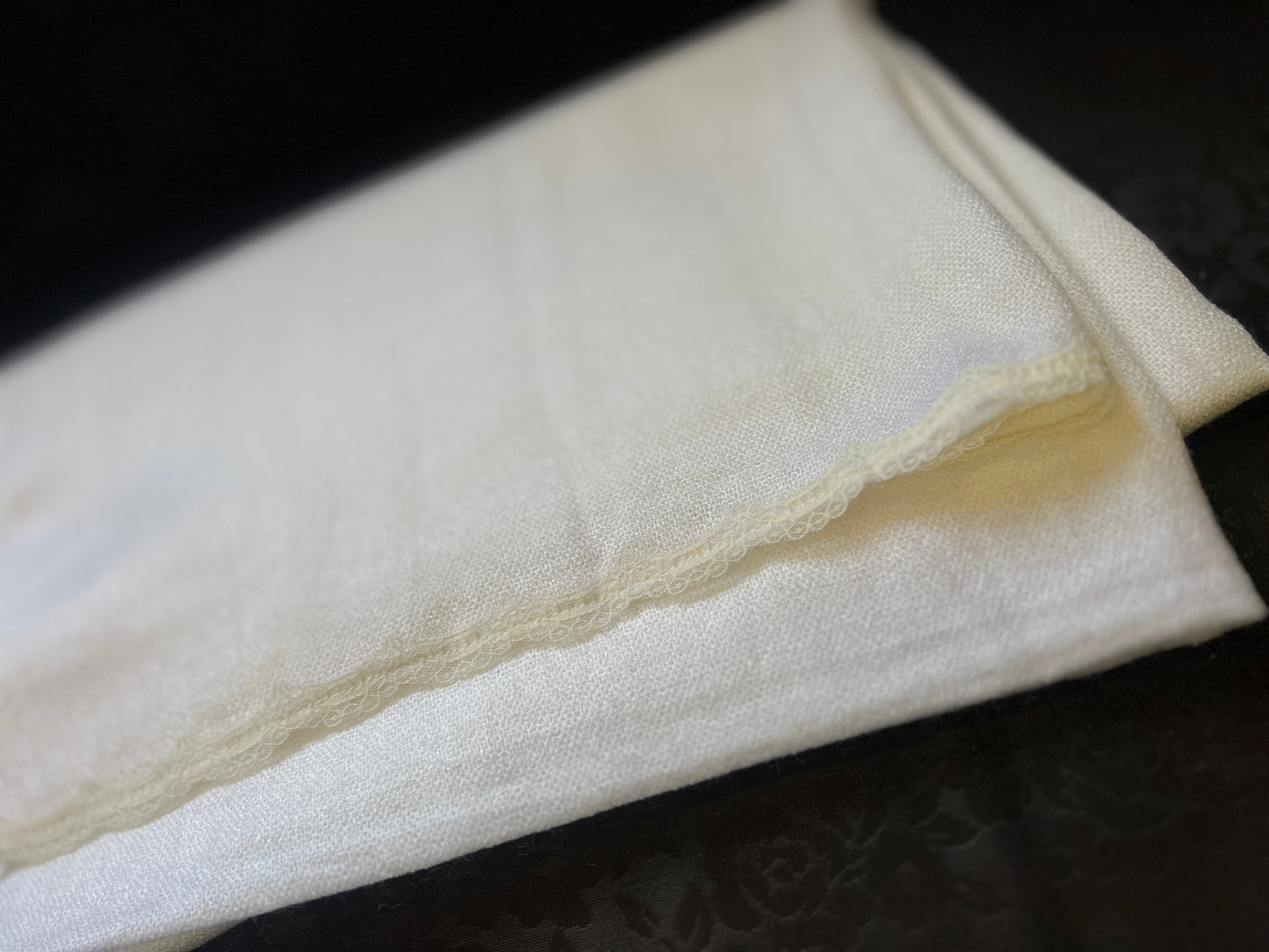 CODE 008: Pashmina with thin lace trim.