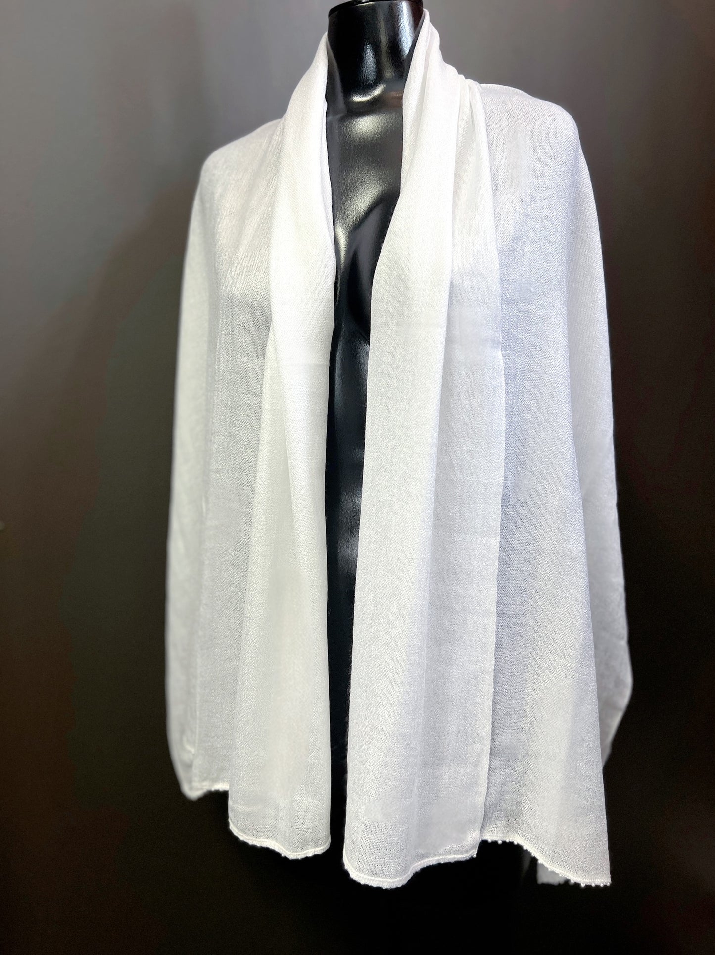 CODE 008: Pashmina with thin lace trim.