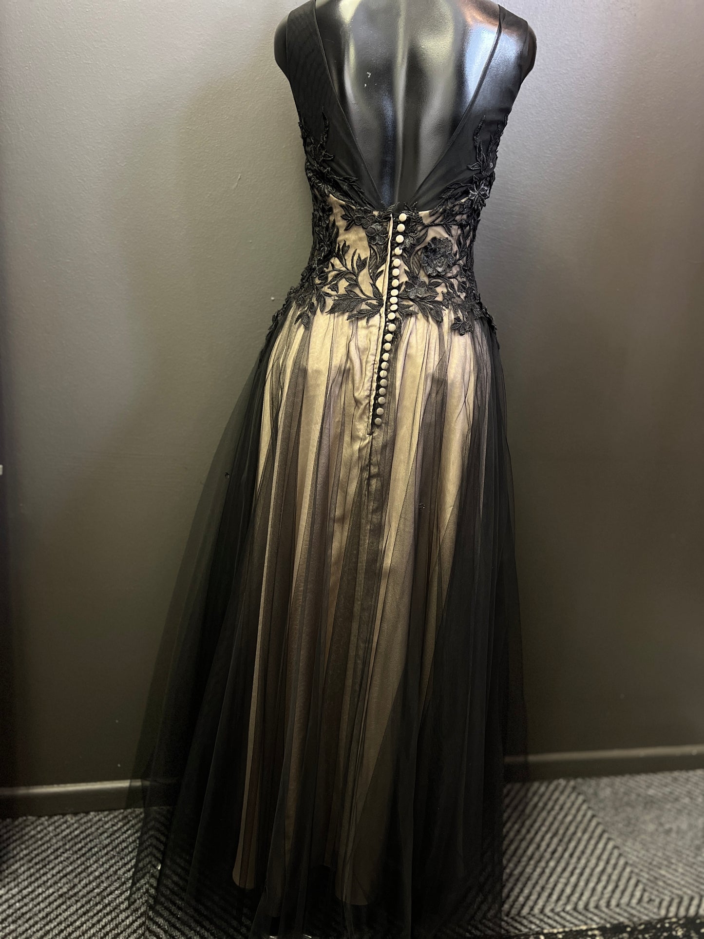 CODE 4108: Size 10