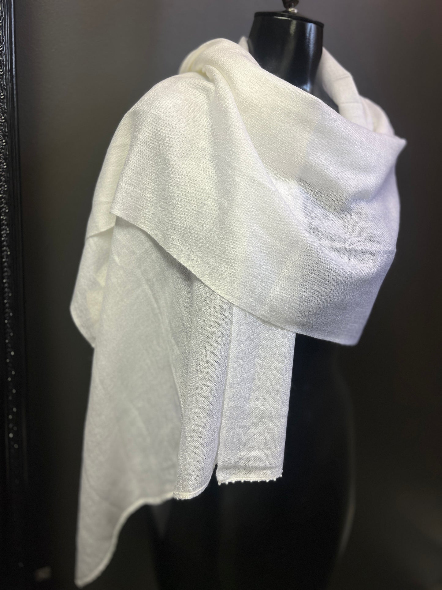 CODE 008: Pashmina with thin lace trim.