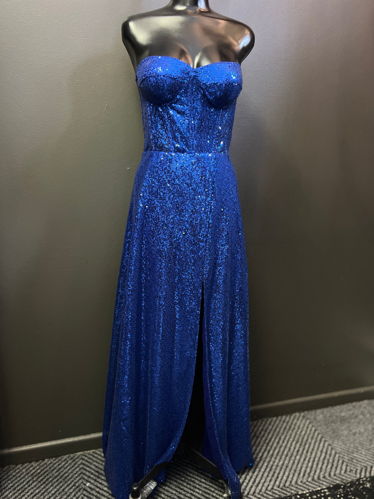 CODE 4117: Size 10