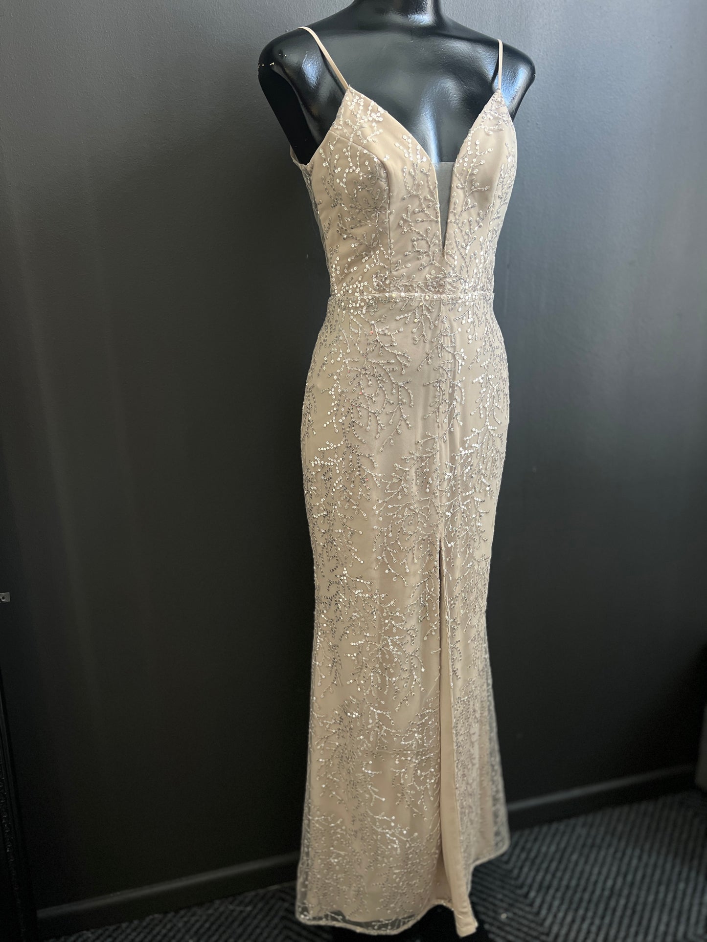 CODE 4111: Size 8/10