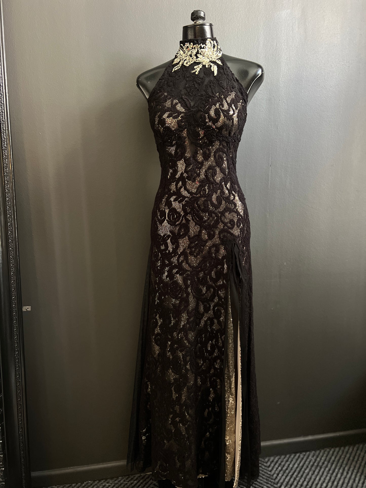 CODE 4023: Size 8/10