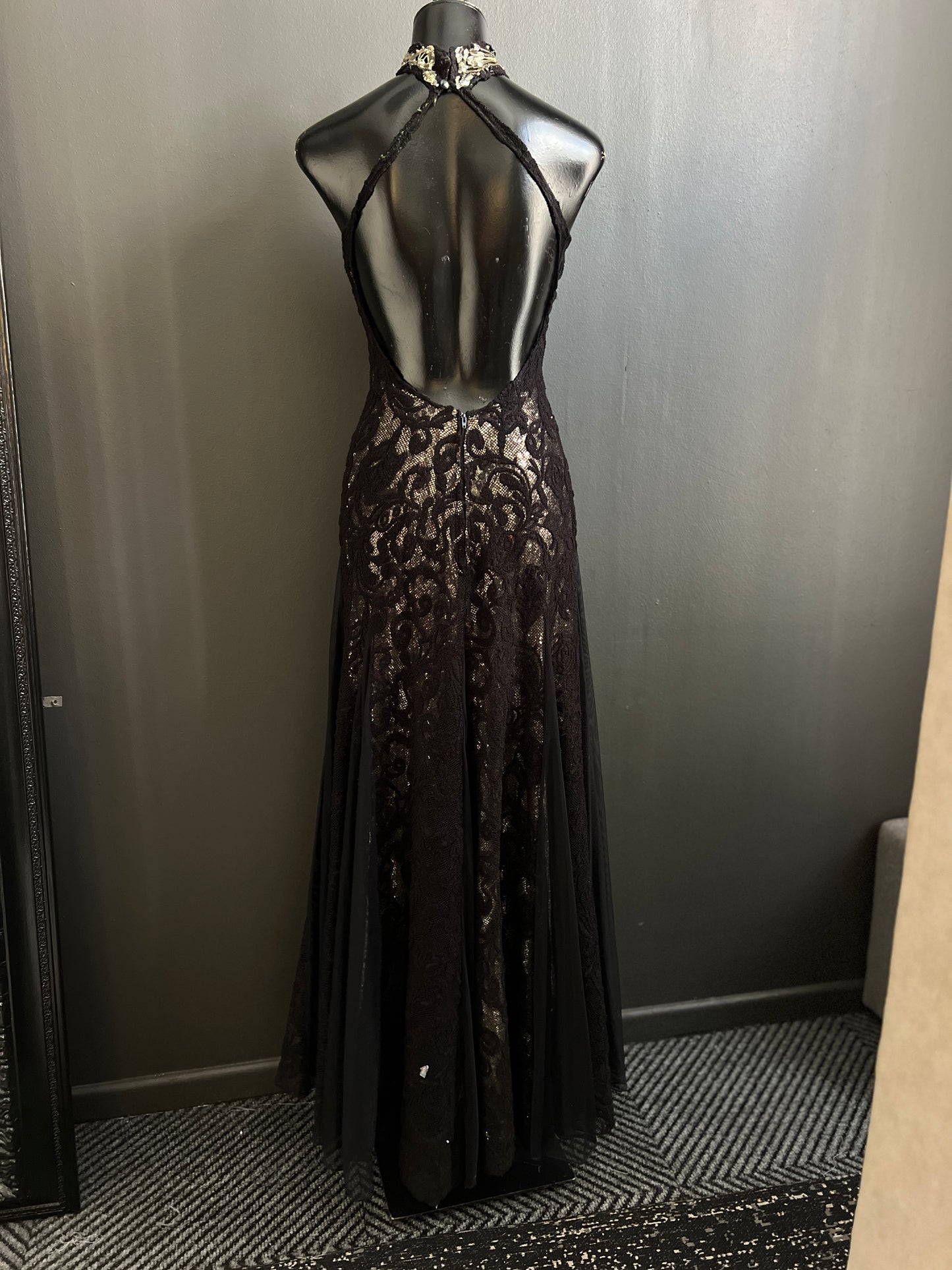 CODE 4023: Size 8/10