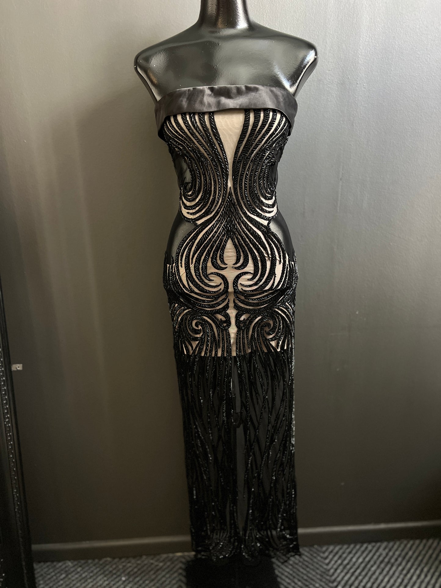 CODE 4122: Size 8