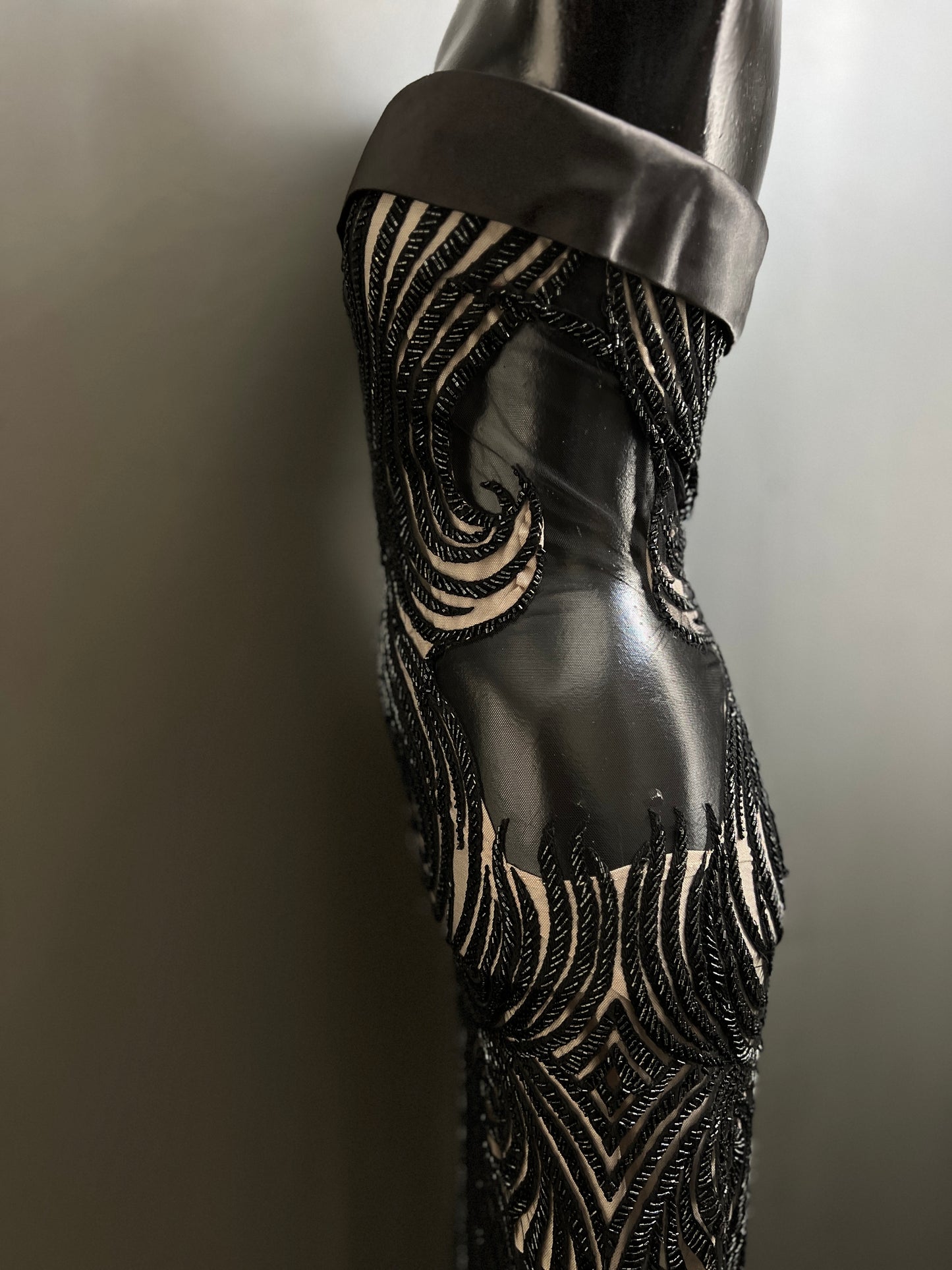 CODE 4122: Size 8