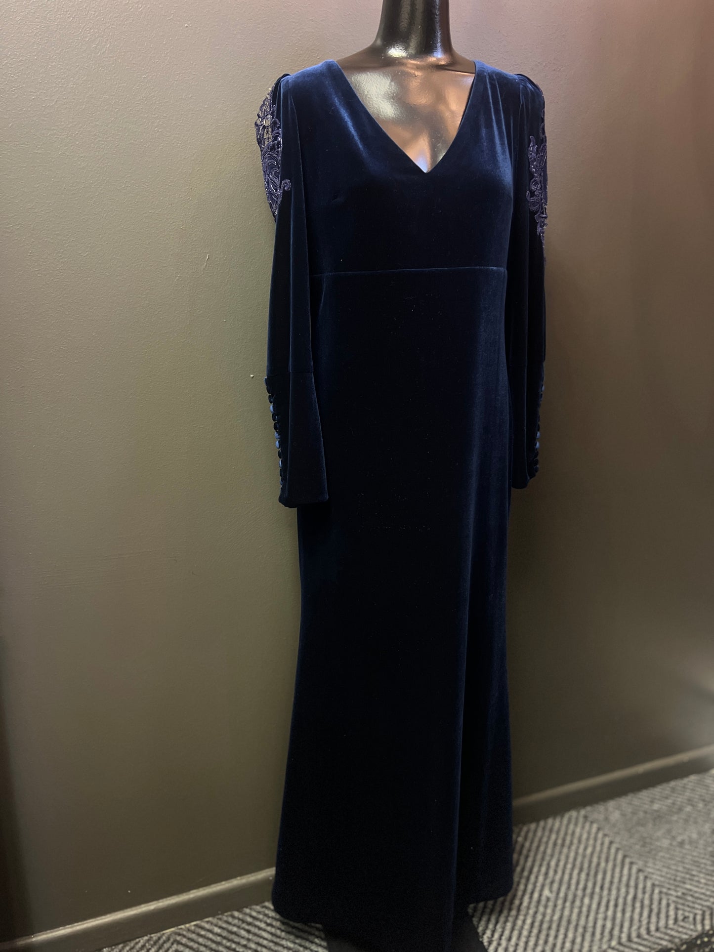 CODE 4016: Size 14/16