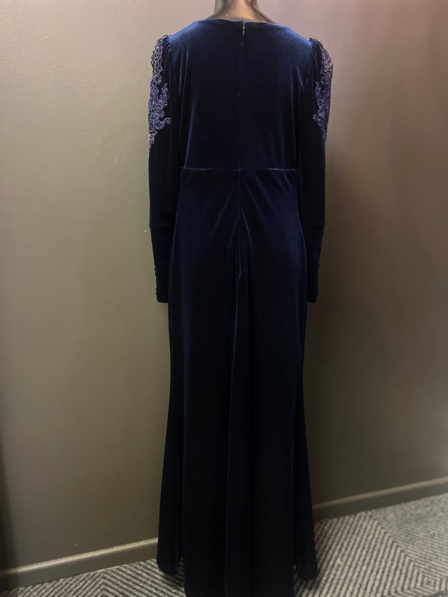 CODE 4016: Size 14/16
