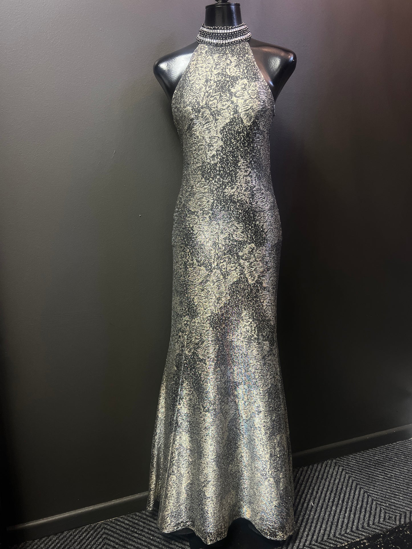 CODE 4011: Size 10