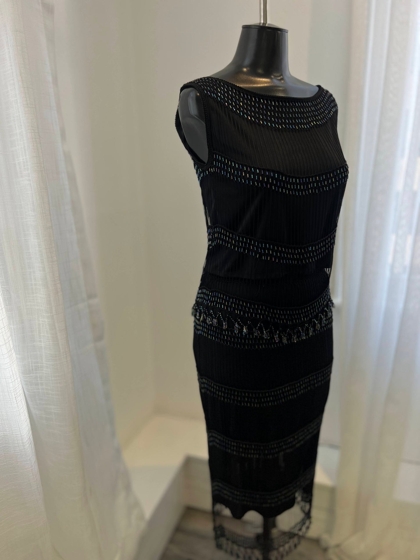 CODE 4092: Size 6/8