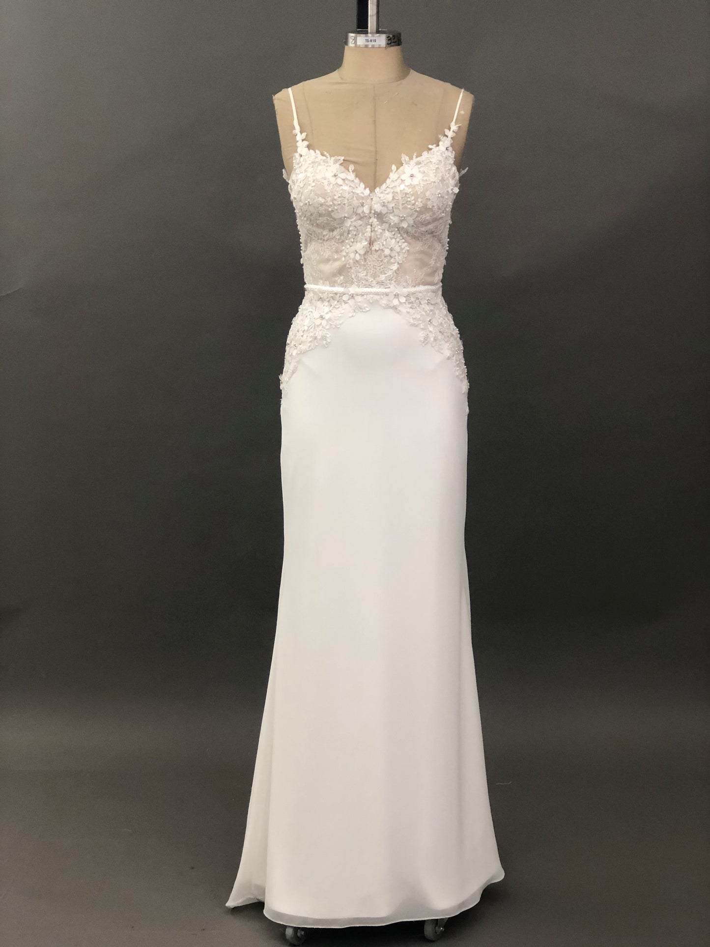 CODE 2094: Size 6/8