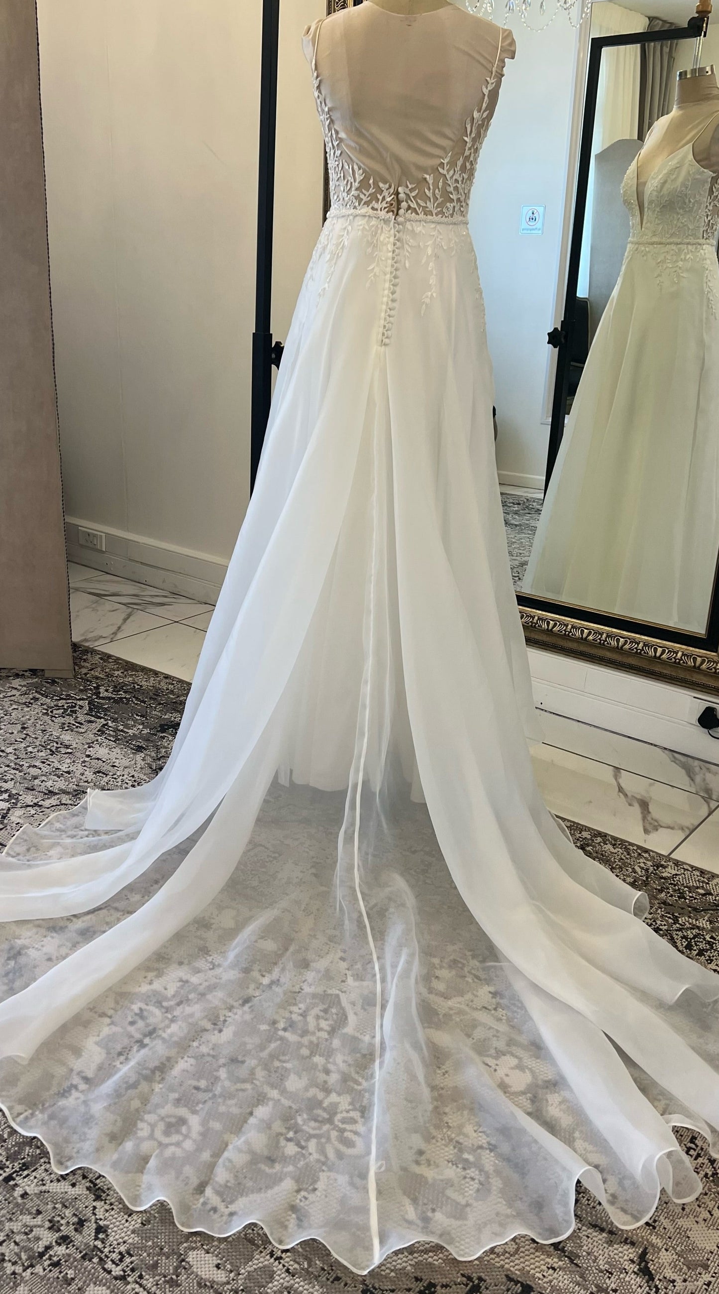CODE 2186: Size 10