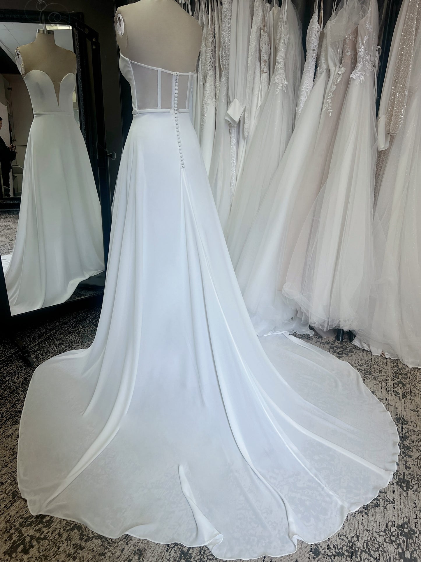 Code 2138: Size 8