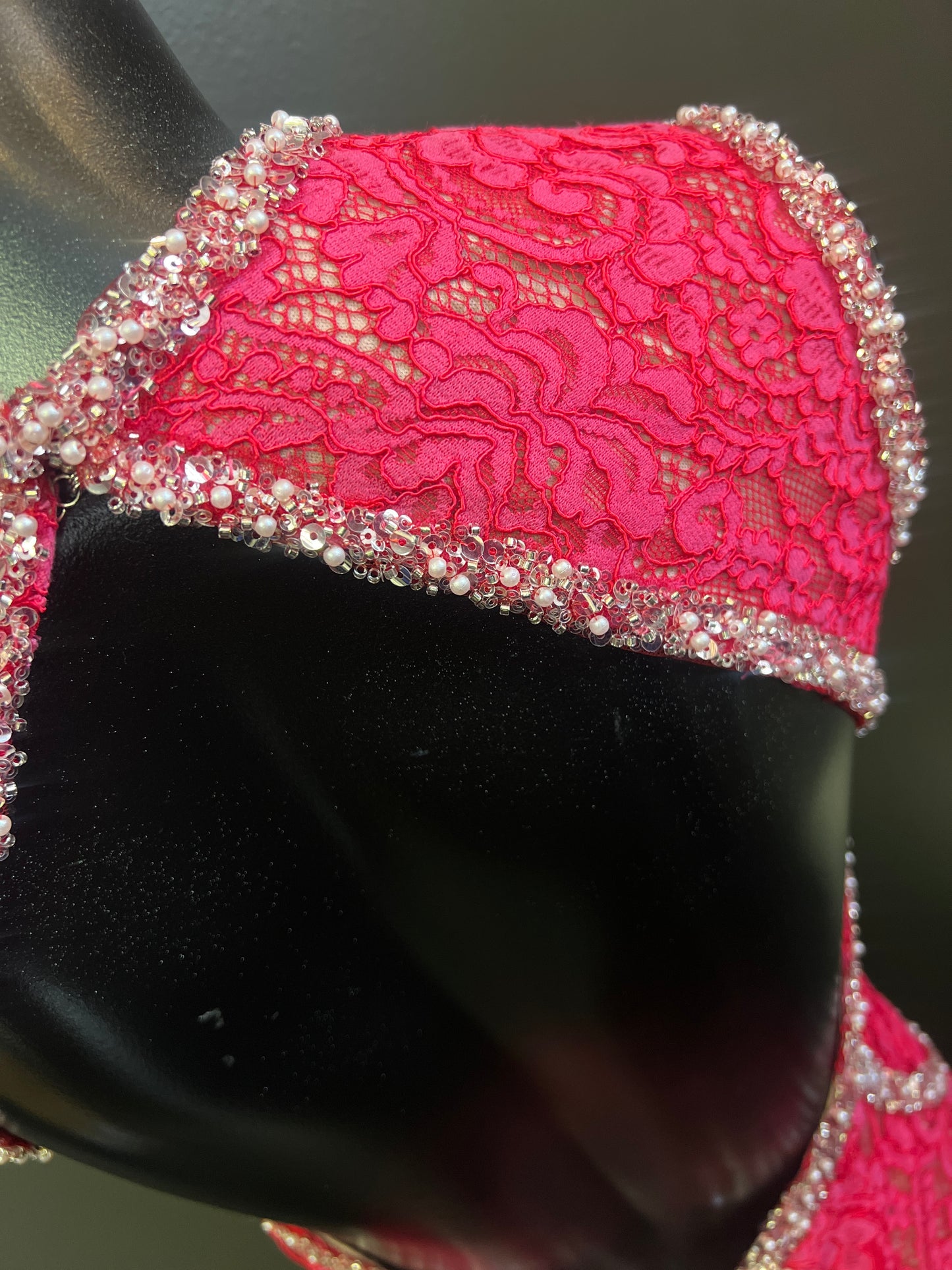 CODE 4097: Size 8/10