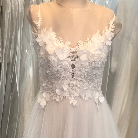 Code 2075: Size 8