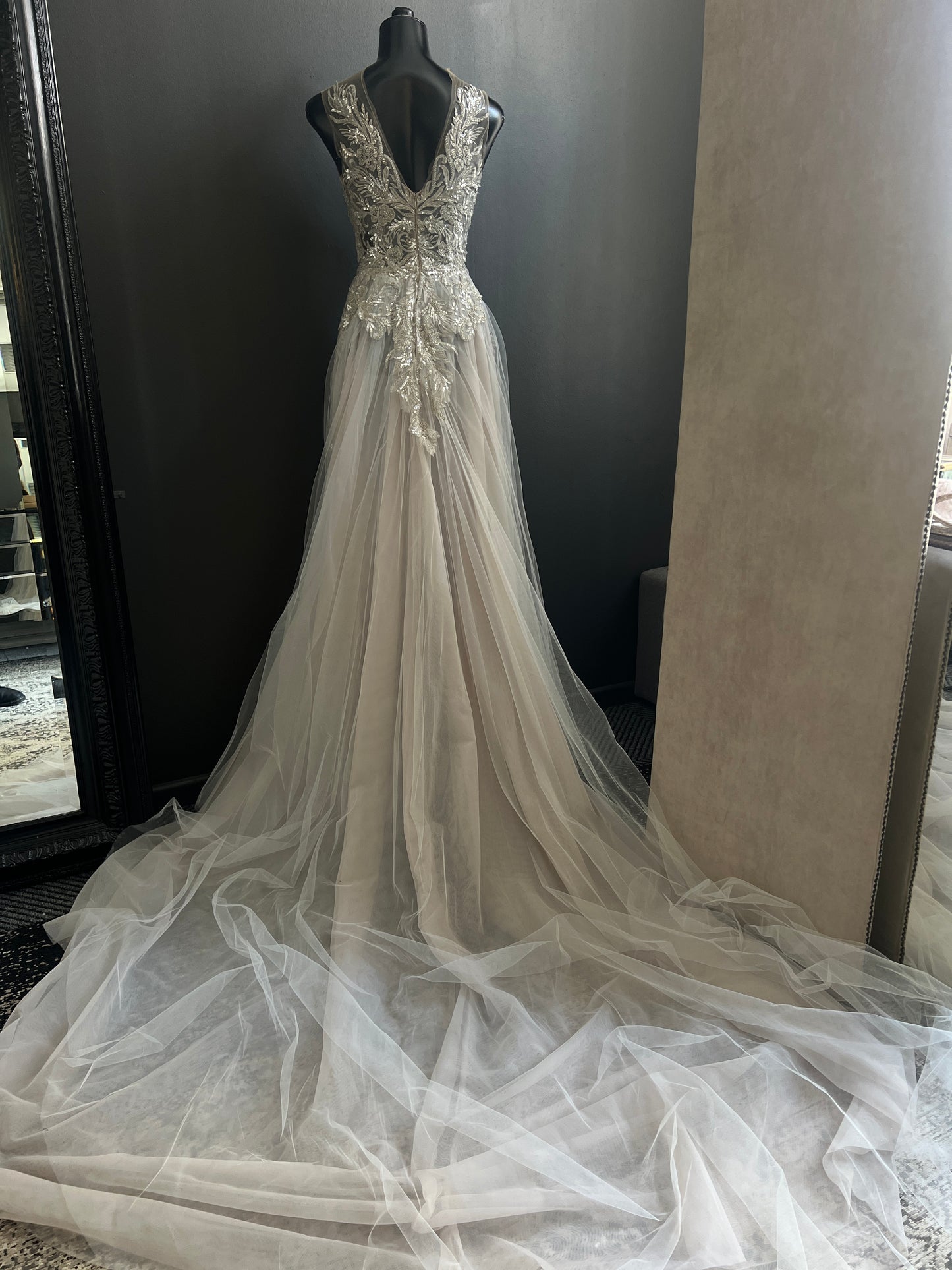 CODE 4070: Size 8/10