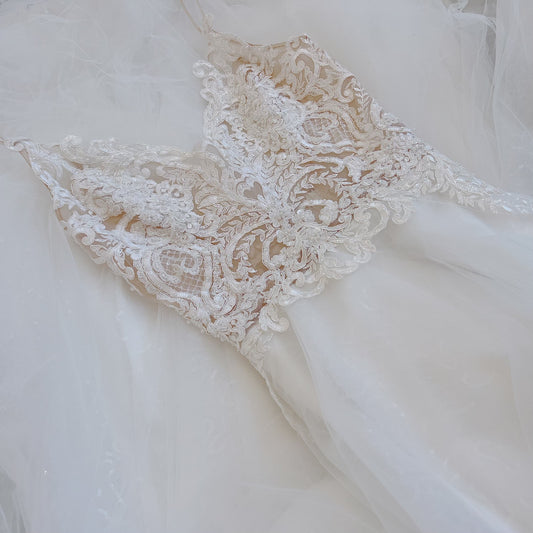 CODE 2136: Size 6